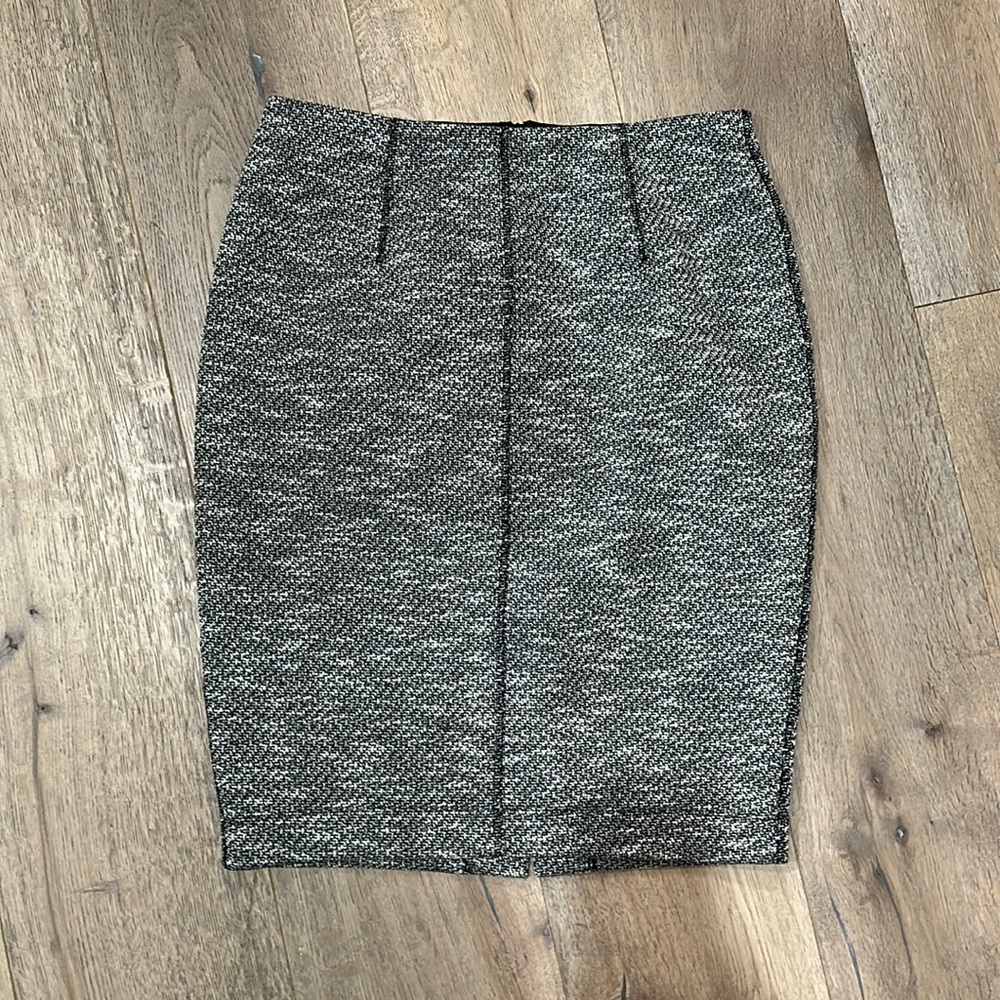 Ann Taylor Stretch Tweed Knee-Length Skirt, Size 6